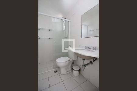 Apartamento para alugar com 60m², 1 quarto e 1 vaga Apartamento para alugar com 60m², 1 quarto e 1 vagaBanheiro do Corredor