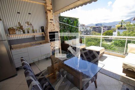 Apartamento à venda com 158m², 3 quartos e 2 vagasCobertura