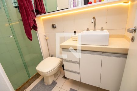 Apartamento à venda com 158m², 3 quartos e 2 vagasBanheiro quarto 2