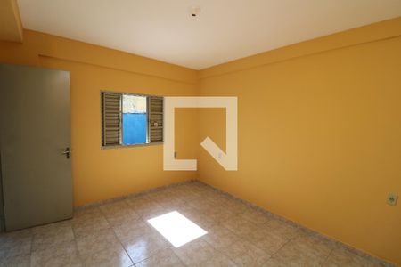 Quarto 2 de casa para alugar com 2 quartos, 50m² em Vila Industrial, São Paulo