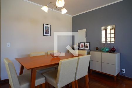 Sala de casa à venda com 4 quartos, 234m² em Petrópolis, Porto Alegre