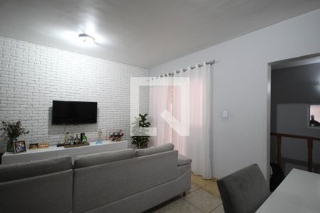Sala de casa de condomínio à venda com 3 quartos, 180m² em Conceição, Osasco