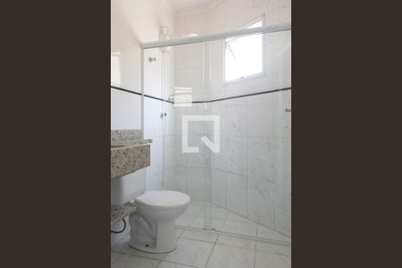 Casa de condomínio para alugar com 105m², 3 quartos e 2 vagasBanheiro