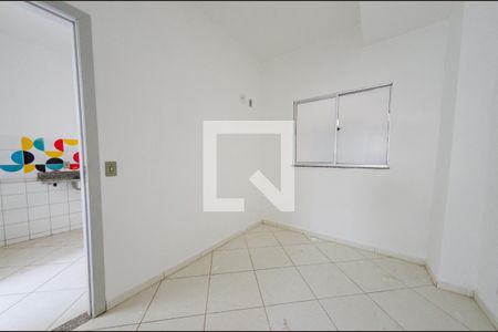 Sala de kitnet/studio para alugar com 1 quarto, 40m² em Parque Pedro Ii, Belo Horizonte