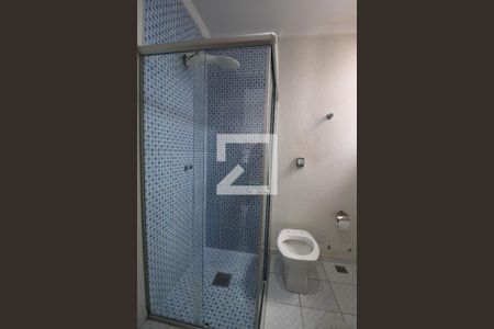 Casa à venda com 240m², 4 quartos e 2 vagasBanheiro da Suíte 3