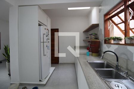 Casa à venda com 240m², 4 quartos e 2 vagasCozinha