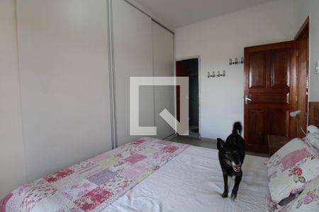 Casa à venda com 240m², 4 quartos e 2 vagasQuarto 1 (suíte)