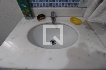 Casa à venda com 240m², 4 quartos e 2 vagasBanheiro da Suíte 3