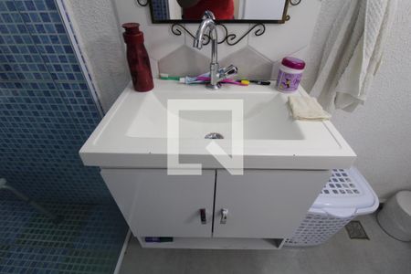 Casa à venda com 240m², 4 quartos e 2 vagasPorão - Banheiro