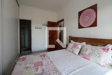 Casa à venda com 240m², 4 quartos e 2 vagasQuarto 1 (suíte)