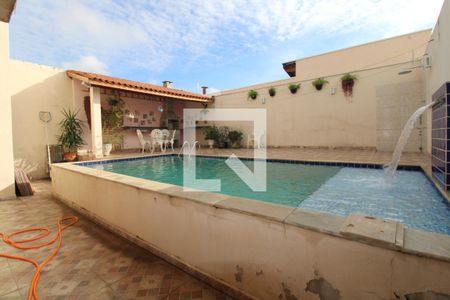 Casa à venda com 240m², 4 quartos e 2 vagasQuintal