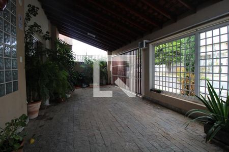 Casa à venda com 240m², 4 quartos e 2 vagasGaragem