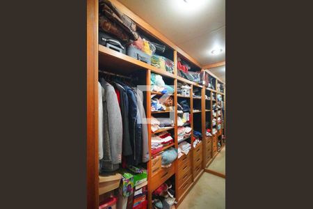 Apartamento à venda com 270m², 3 quartos e 2 vagasCloset da suíte