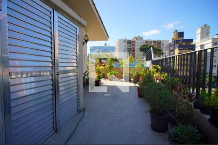 Apartamento à venda com 270m², 3 quartos e 2 vagasTerraço