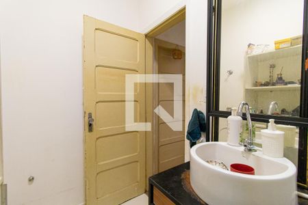 Apartamento à venda com 64m², 1 quarto e sem vagaBanheiro