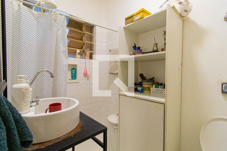 Apartamento à venda com 64m², 1 quarto e sem vagaBanheiro