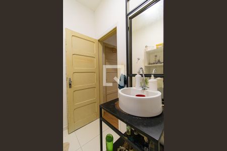 Apartamento à venda com 64m², 1 quarto e sem vagaBanheiro