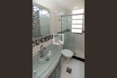 Apartamento à venda com 60m², 3 quartos e 1 vaga Apartamento à venda com 60m², 3 quartos e 1 vagaBanheiro