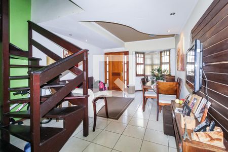 Sala de casa de condomínio à venda com 2 quartos, 115m² em Jardim Itu, Porto Alegre
