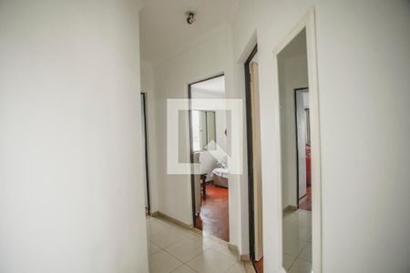 Corredor de apartamento para alugar com 3 quartos, 68m² em Jardim Oriental, São Paulo