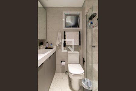 Apartamento à venda com 80m², 2 quartos e 2 vagasBanheiro da Suíte