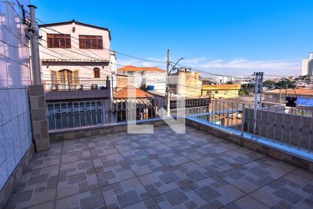 Casa à venda com 200m², 2 quartos e 1 vagavaranda