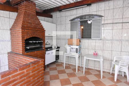 Casa à venda com 200m², 2 quartos e 1 vagaChurrasqueira