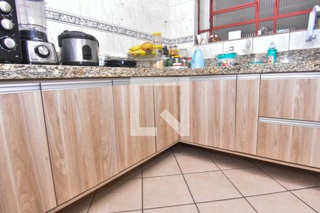 Casa à venda com 200m², 2 quartos e 1 vagaCozinha - Armários