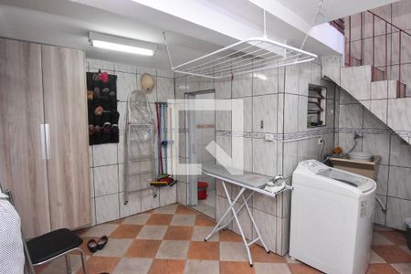 Casa à venda com 200m², 2 quartos e 1 vagaÁrea de Serviço
