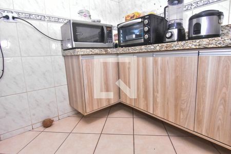 Casa à venda com 200m², 2 quartos e 1 vagaCozinha - Armários