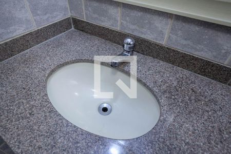 Apartamento para alugar com 110m², 3 quartos e 2 vagasBanheiro social