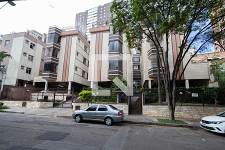 Apartamento para alugar com 110m², 3 quartos e 2 vagasFachada do prédio