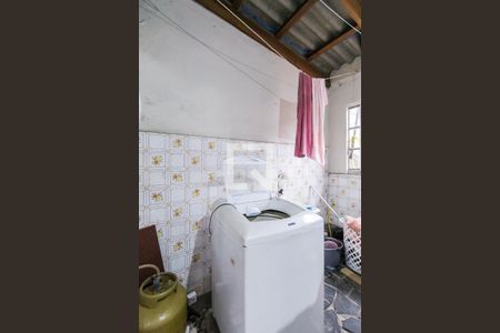 Casa à venda com 150m², 5 quartos e sem vagaÁrea de serviço