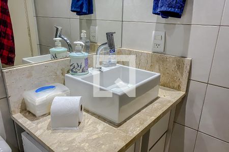 Apartamento à venda com 50m², 2 quartos e 1 vagaDetalhe Banheiro