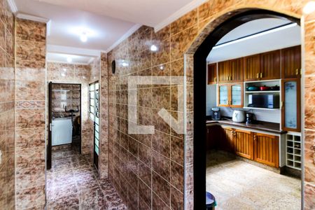 Casa à venda com 260m², 3 quartos e 5 vagas Casa à venda com 260m², 3 quartos e 5 vagasCorredor