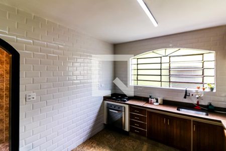 Casa à venda com 260m², 3 quartos e 5 vagas Casa à venda com 260m², 3 quartos e 5 vagasCozinha