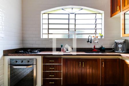 Casa à venda com 260m², 3 quartos e 5 vagas Casa à venda com 260m², 3 quartos e 5 vagasCozinha