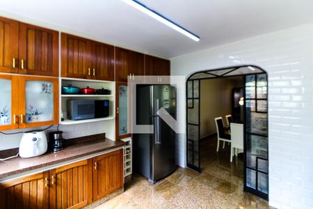 Casa à venda com 260m², 3 quartos e 5 vagas Casa à venda com 260m², 3 quartos e 5 vagasCozinha