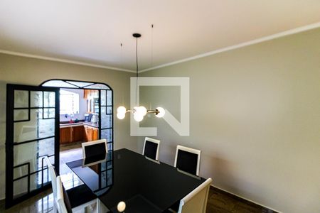 Casa à venda com 260m², 3 quartos e 5 vagas Casa à venda com 260m², 3 quartos e 5 vagasSala de Jantar