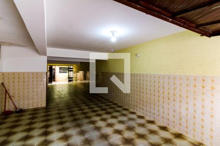 Casa à venda com 260m², 3 quartos e 5 vagas Casa à venda com 260m², 3 quartos e 5 vagasGaragem