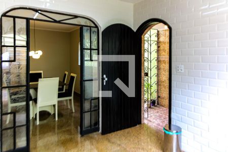 Casa à venda com 260m², 3 quartos e 5 vagas Casa à venda com 260m², 3 quartos e 5 vagasCozinha
