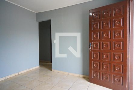 Sala de casa de condomínio à venda com 3 quartos, 200m² em Vila Jardim, Porto Alegre