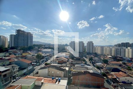 Sacada - Vista de apartamento para alugar com 2 quartos, 57m² em Jardim Tupanci, Barueri