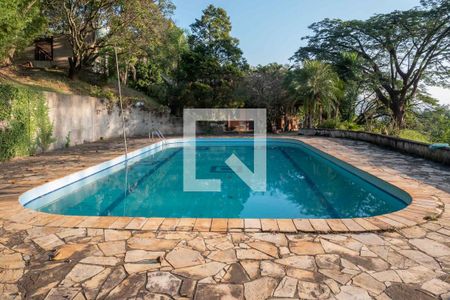 Casa para alugar com 4424m², 3 quartos e 8 vagasPiscina