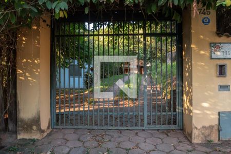 Casa para alugar com 4424m², 3 quartos e 8 vagasFachada