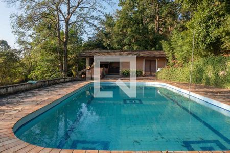 Casa para alugar com 4424m², 3 quartos e 8 vagasPiscina