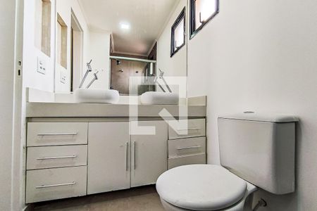 Apartamento à venda com 195m², 3 quartos e 3 vagasBanheiro da Suíte