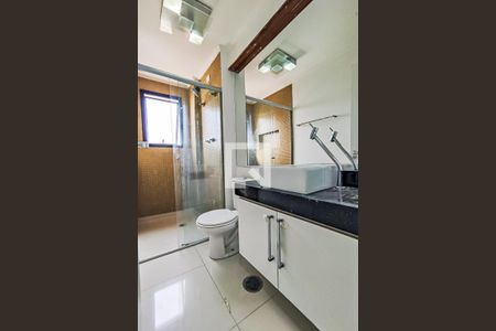 Apartamento à venda com 195m², 3 quartos e 3 vagasBanheiro Social