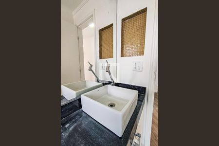 Apartamento à venda com 195m², 3 quartos e 3 vagasBanheiro Social