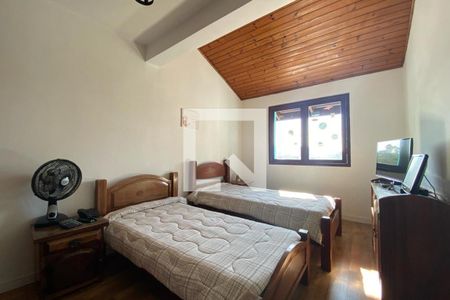 Casa à venda com 260m², 3 quartos e 4 vagas Casa à venda com 260m², 3 quartos e 4 vagasQuarto 1